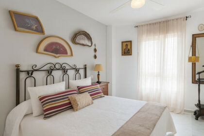 e3f63df25a3ff3152a93529a743861c4 - 11