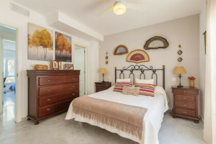 e3f63df25a3ff3152a93529a743861c4 - 12