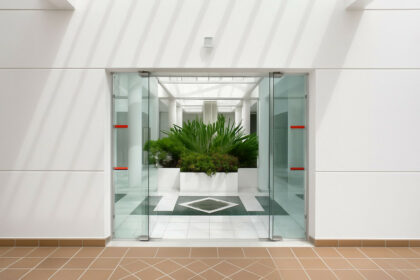 e3f63df25a3ff3152a93529a743861c4 - 3