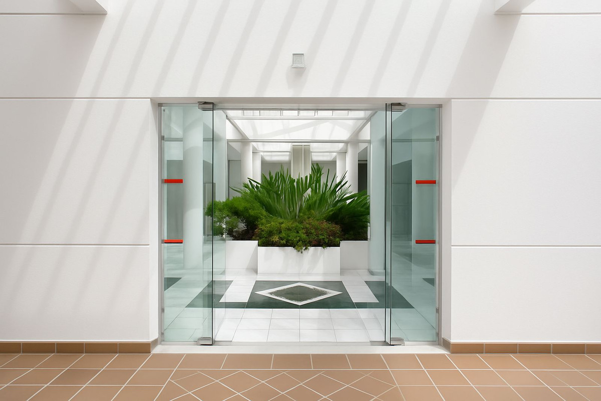 e3f63df25a3ff3152a93529a743861c4 - 3