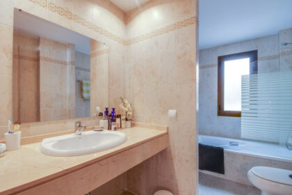 e43f96aa2312674238611199b654f74a - 13