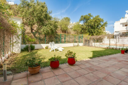 e43f96aa2312674238611199b654f74a - 14