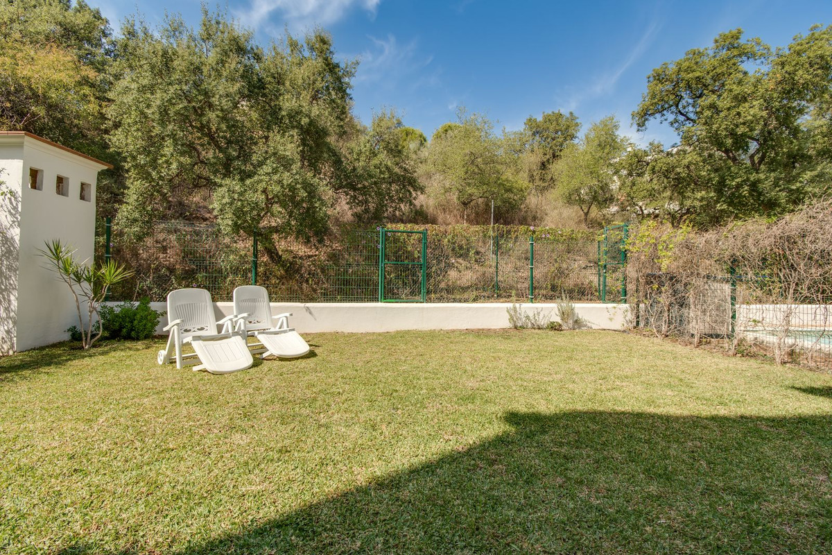 e43f96aa2312674238611199b654f74a - 15