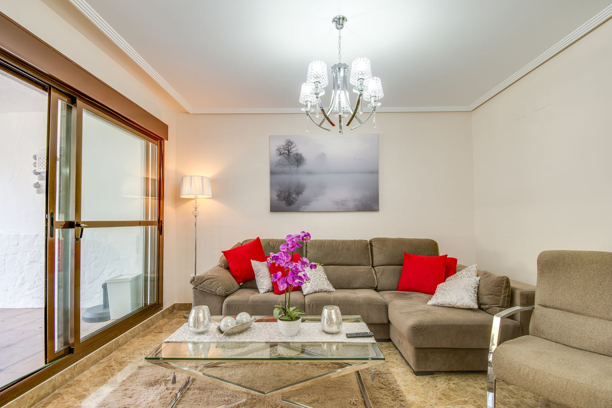 e43f96aa2312674238611199b654f74a - 9