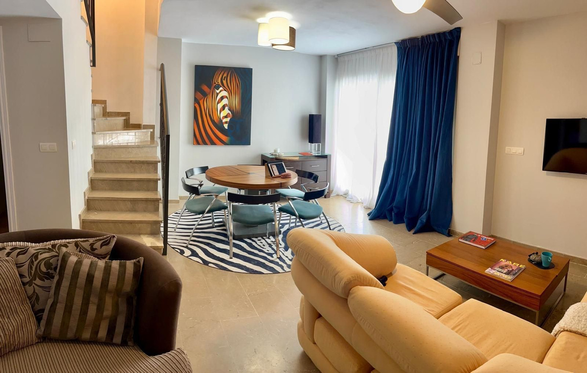 e52727fdd6082d04a64f127f9bb537be - 1