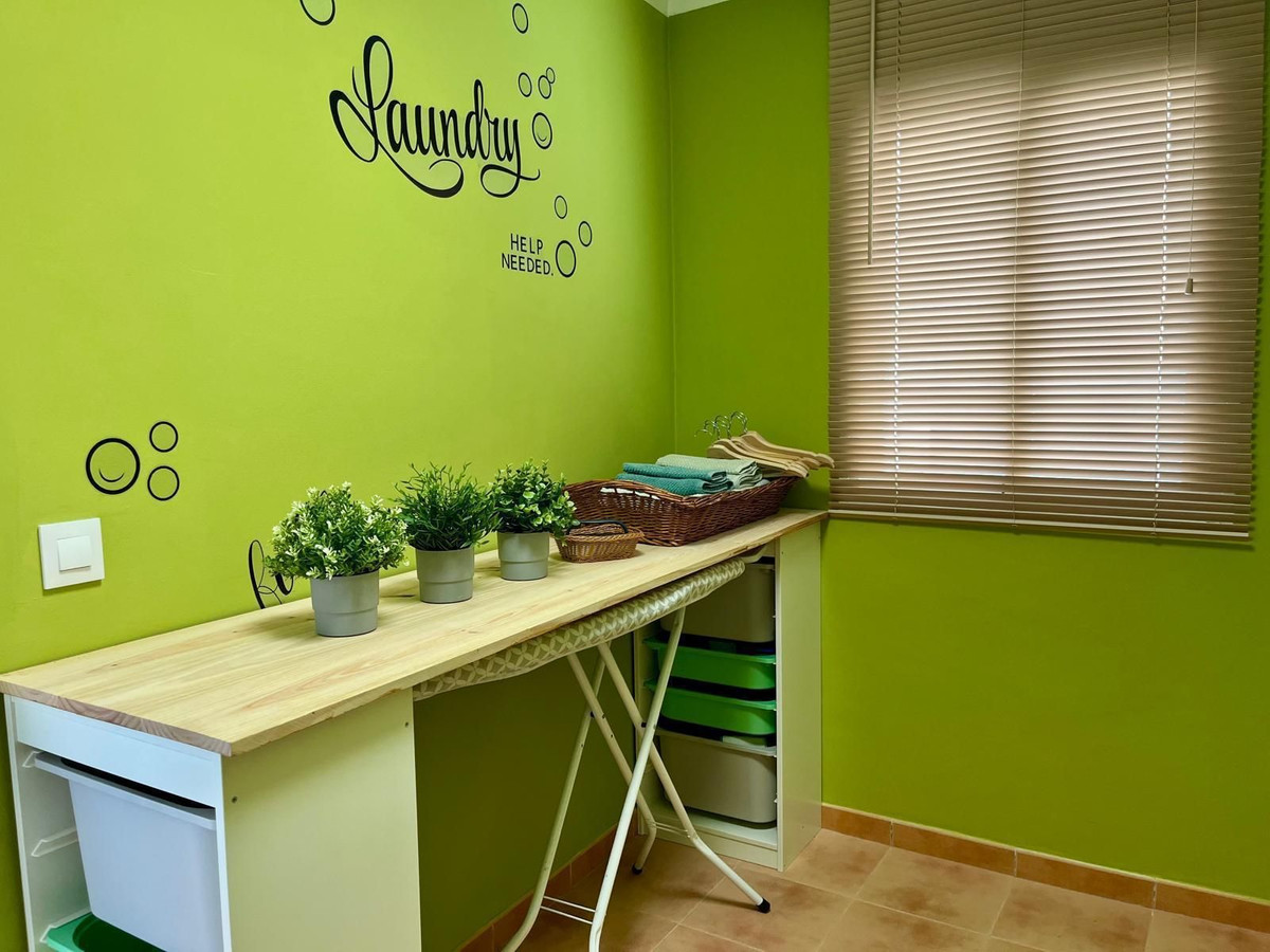 e52727fdd6082d04a64f127f9bb537be - 26