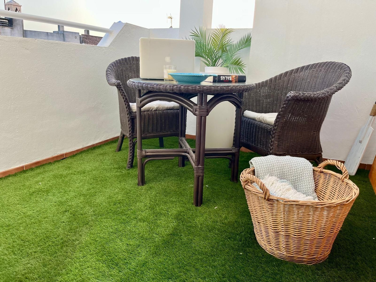 e52727fdd6082d04a64f127f9bb537be - 31