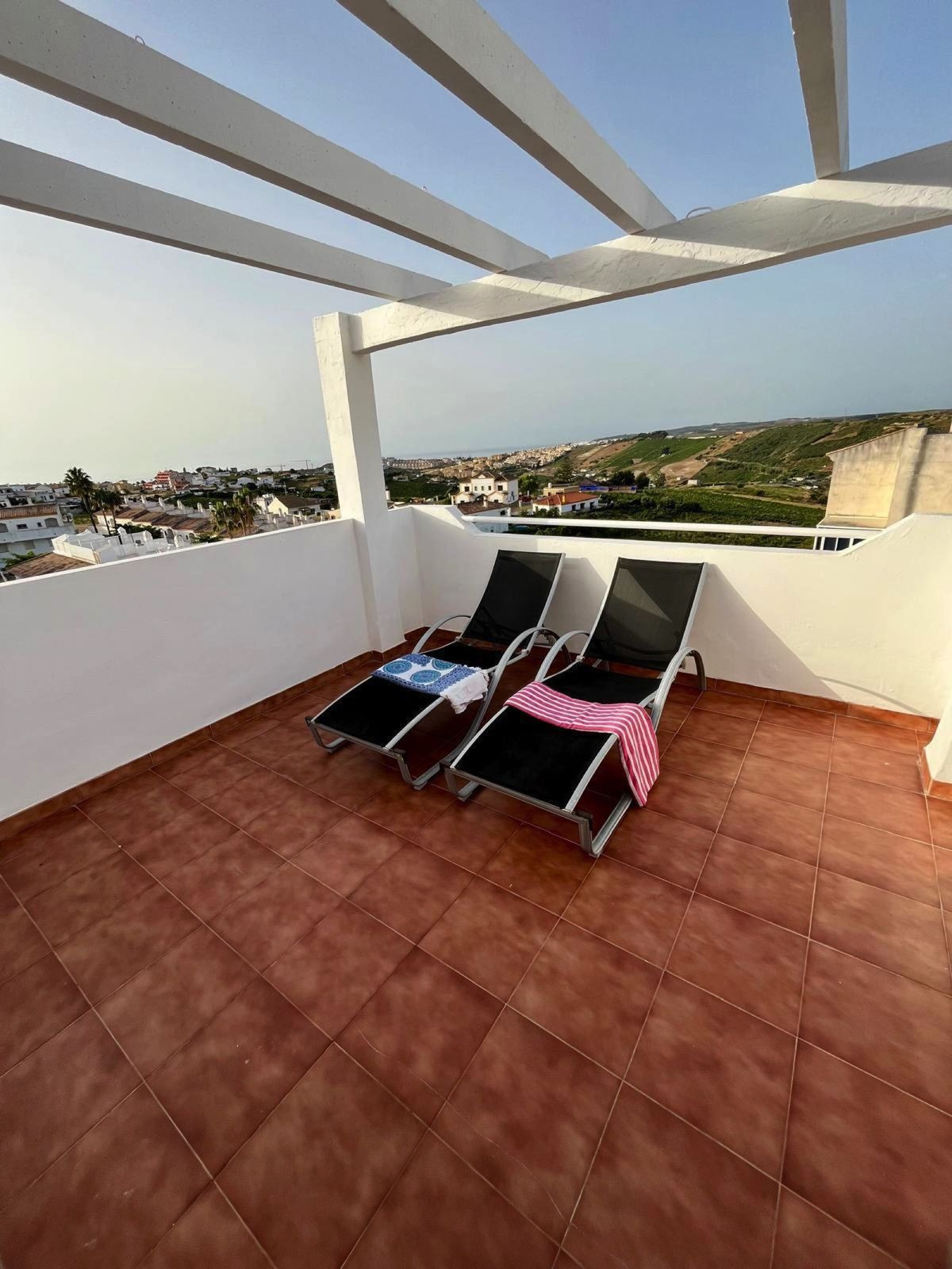 e52727fdd6082d04a64f127f9bb537be - 32