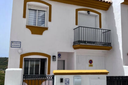 e52727fdd6082d04a64f127f9bb537be - 36