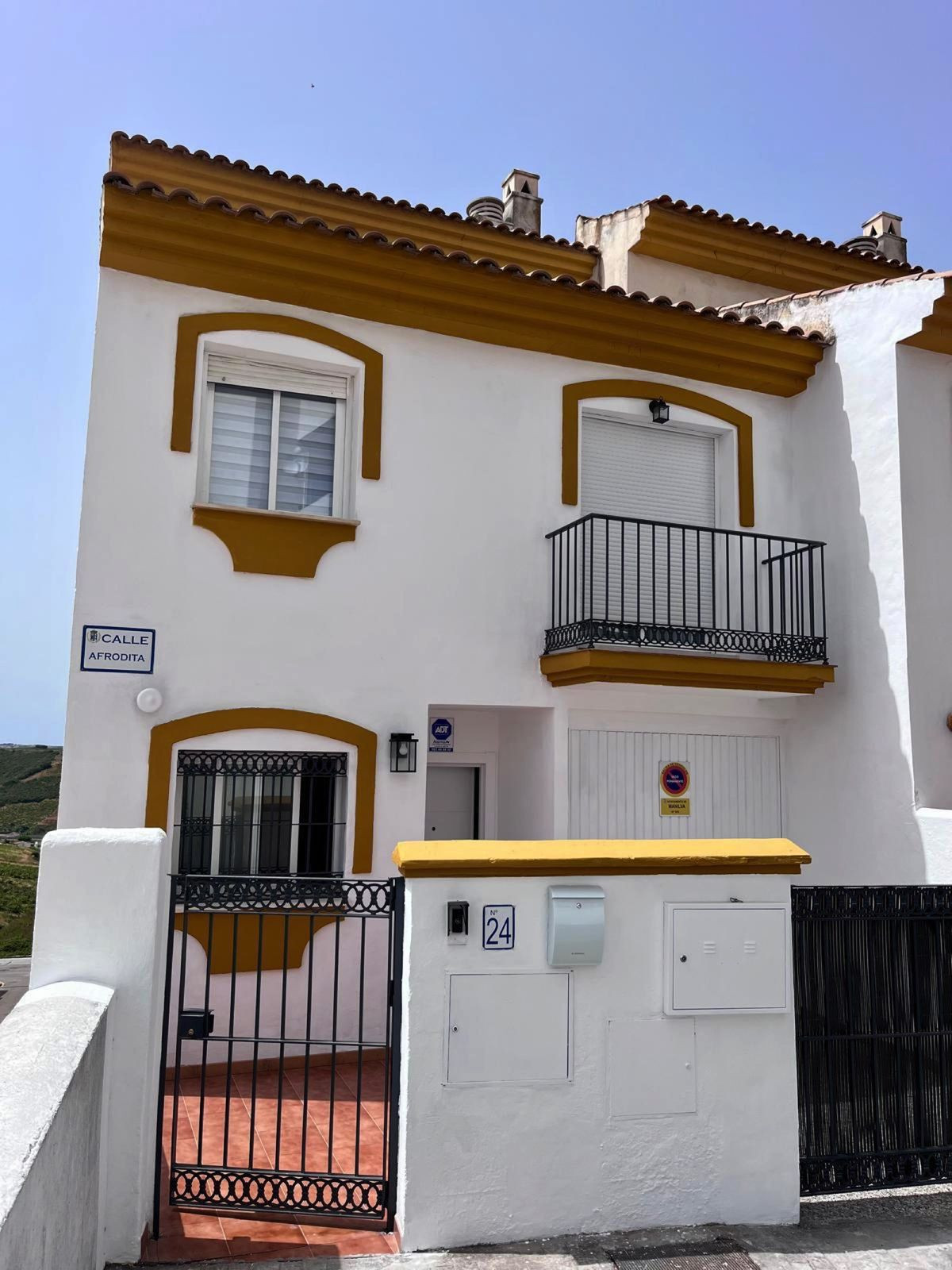 e52727fdd6082d04a64f127f9bb537be - 36