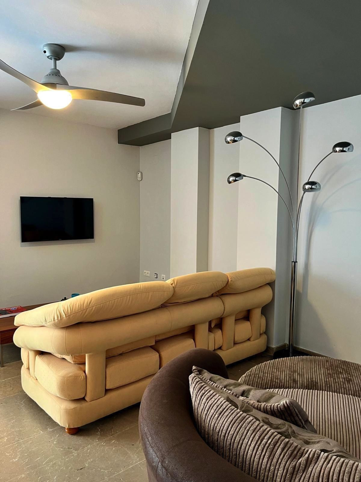 e52727fdd6082d04a64f127f9bb537be - 9