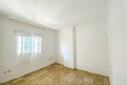 e5348b846aebec944ff0dfe8c878d06f - 12