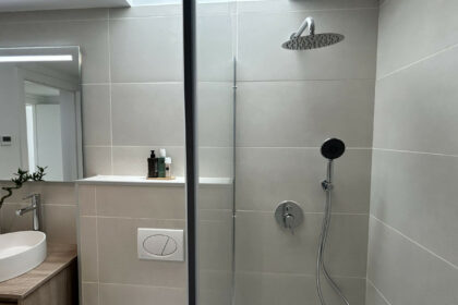 e6e48f582fe7020a60f56433ee5a5c76 - 24