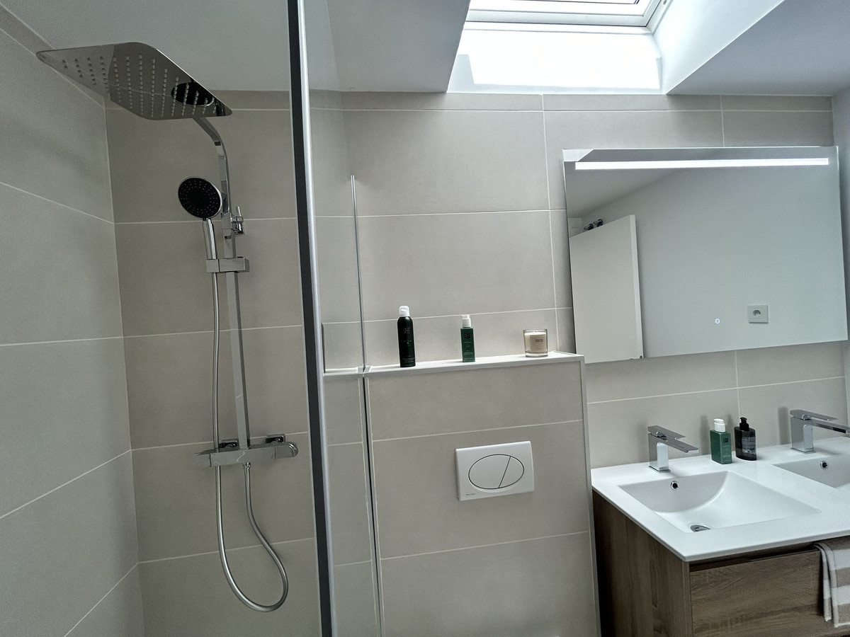 e6e48f582fe7020a60f56433ee5a5c76 - 30