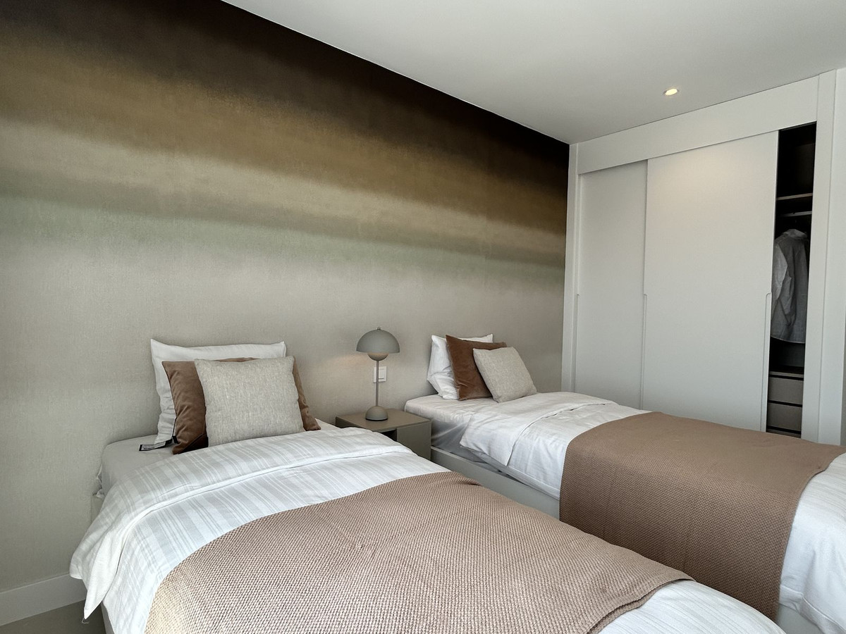 e6e48f582fe7020a60f56433ee5a5c76 - 34