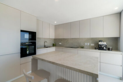 e79b4c652b6e941e41bd6be91a16f56f - 13