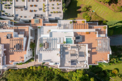 e79b4c652b6e941e41bd6be91a16f56f - 33