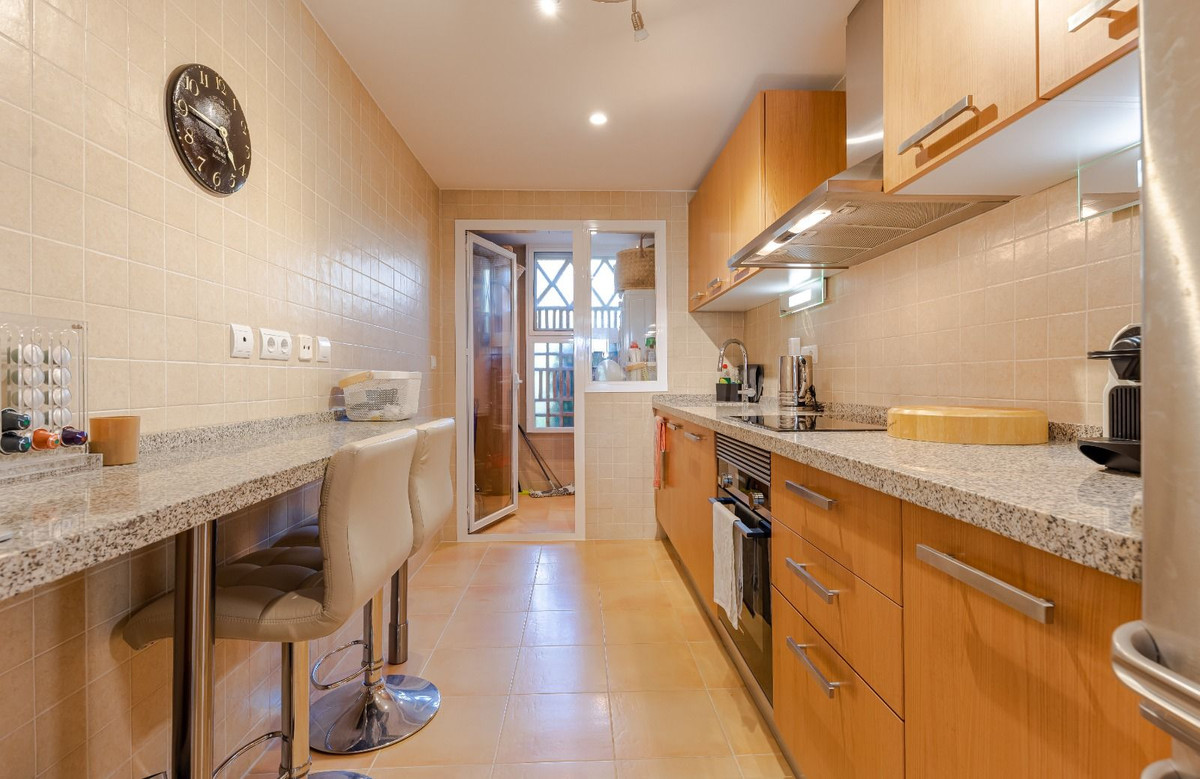 e7b3ea332461863108861386b7c5c056 - 5