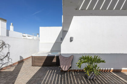 e7ffb4f4929f51a572144cd930d0d809 - 18