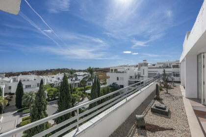 e7ffb4f4929f51a572144cd930d0d809 - 23