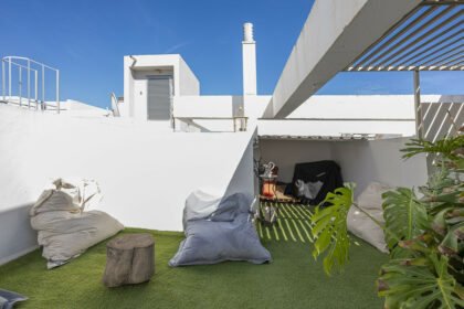 e7ffb4f4929f51a572144cd930d0d809 - 25