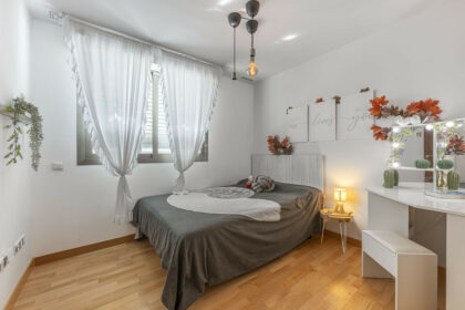 e7ffb4f4929f51a572144cd930d0d809 - 37