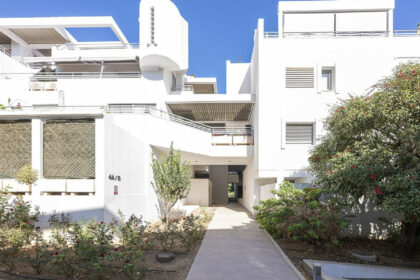 e7ffb4f4929f51a572144cd930d0d809 - 40