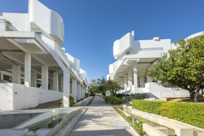 e7ffb4f4929f51a572144cd930d0d809 - 42