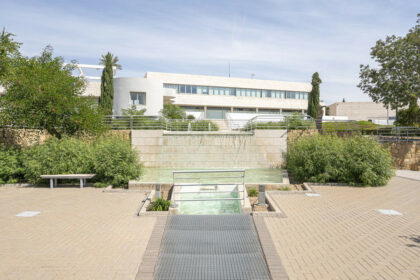 e7ffb4f4929f51a572144cd930d0d809 - 51