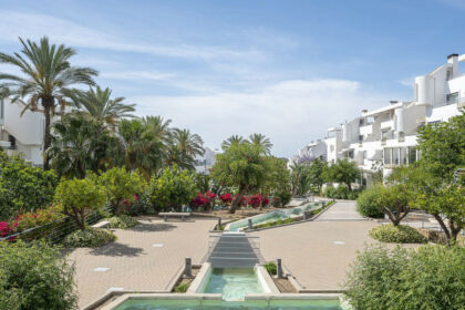 e7ffb4f4929f51a572144cd930d0d809 - 52