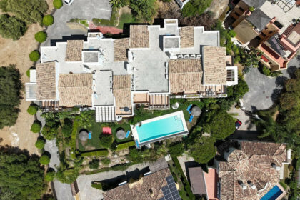 e82f9f7d1143d55b312b14f6207aa118 - 28