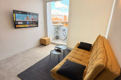 e8a25ed12890ce563ff60678b53174dd - 25