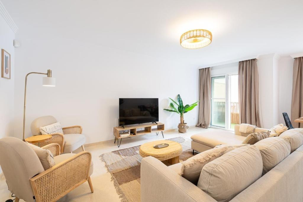 e94996c8495fc2c00c0676f98d3e5ea9 - 1