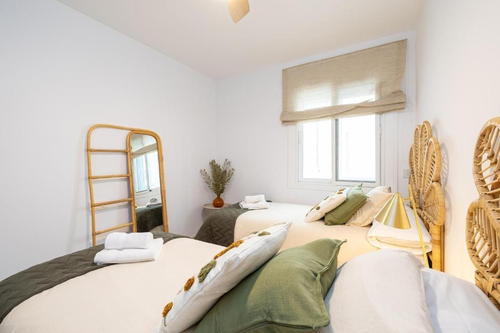 e94996c8495fc2c00c0676f98d3e5ea9 - 32