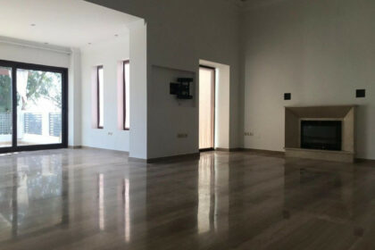 eb0c60043cb94a53e8b894323b12fc66 - 10