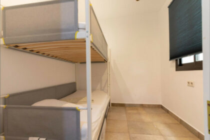 eb89ae7143d3b0656061cdfc0239e2e5 - 12