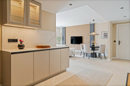 ebacfc1cb20dee9c08189ce09f3c5b7e - 10