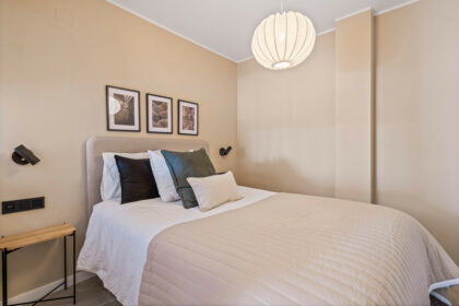 ebacfc1cb20dee9c08189ce09f3c5b7e - 20