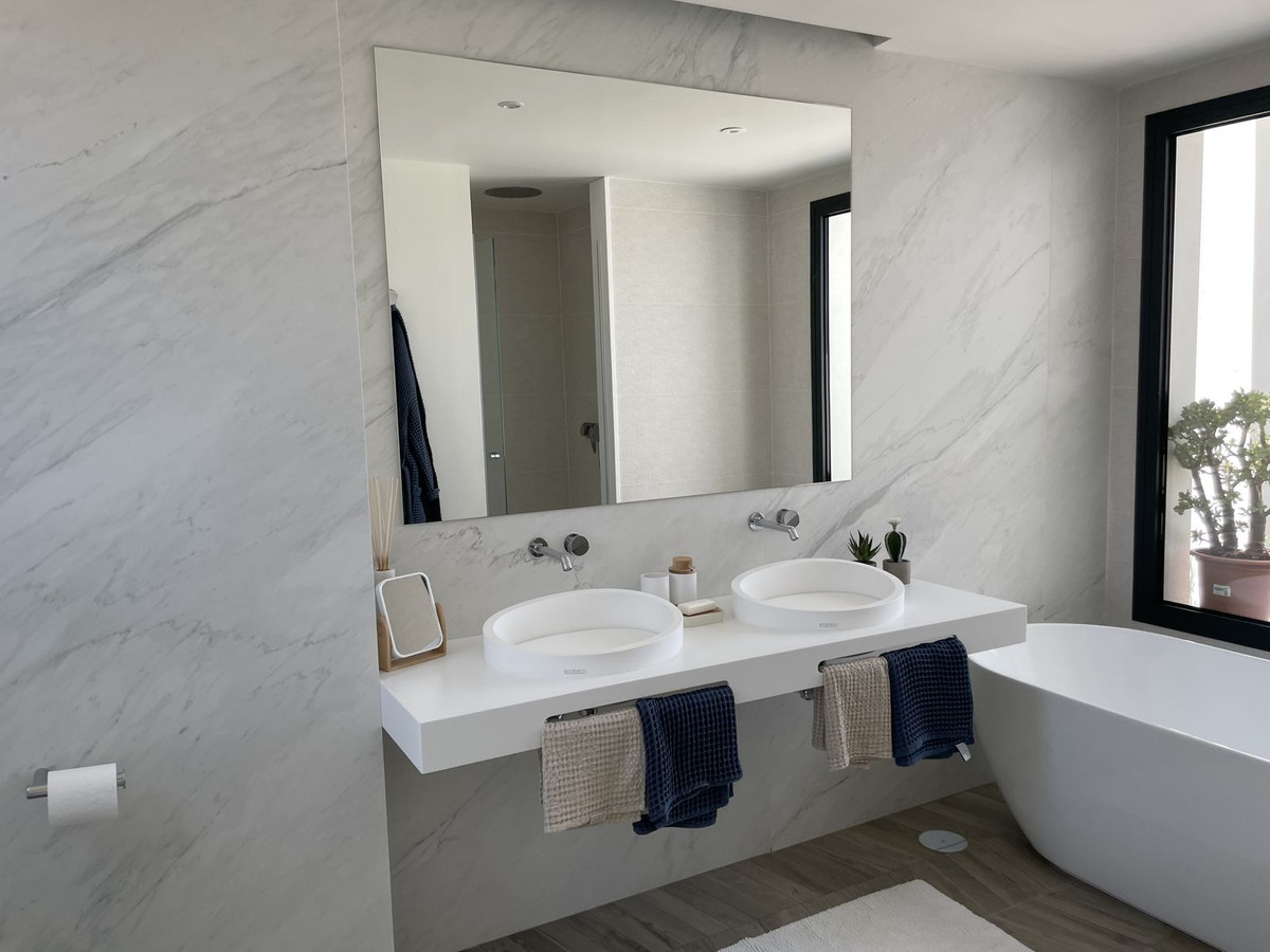 ec16d1d800539593ff679749d69e554f - 21