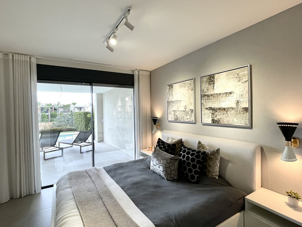 ec16d1d800539593ff679749d69e554f - 32