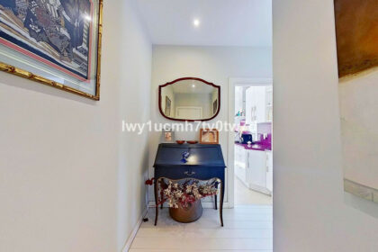 ec180a70f28b83e4192bb05e6574a6d9 - 17