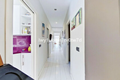 ec180a70f28b83e4192bb05e6574a6d9 - 18