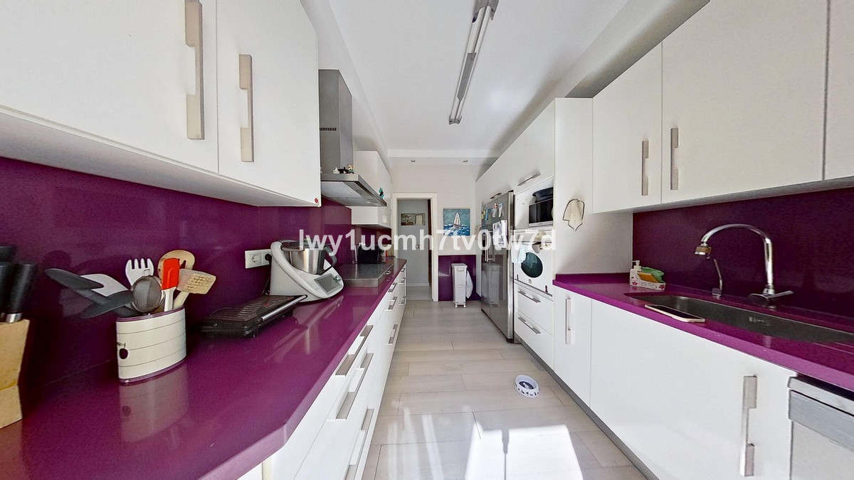 ec180a70f28b83e4192bb05e6574a6d9 - 19