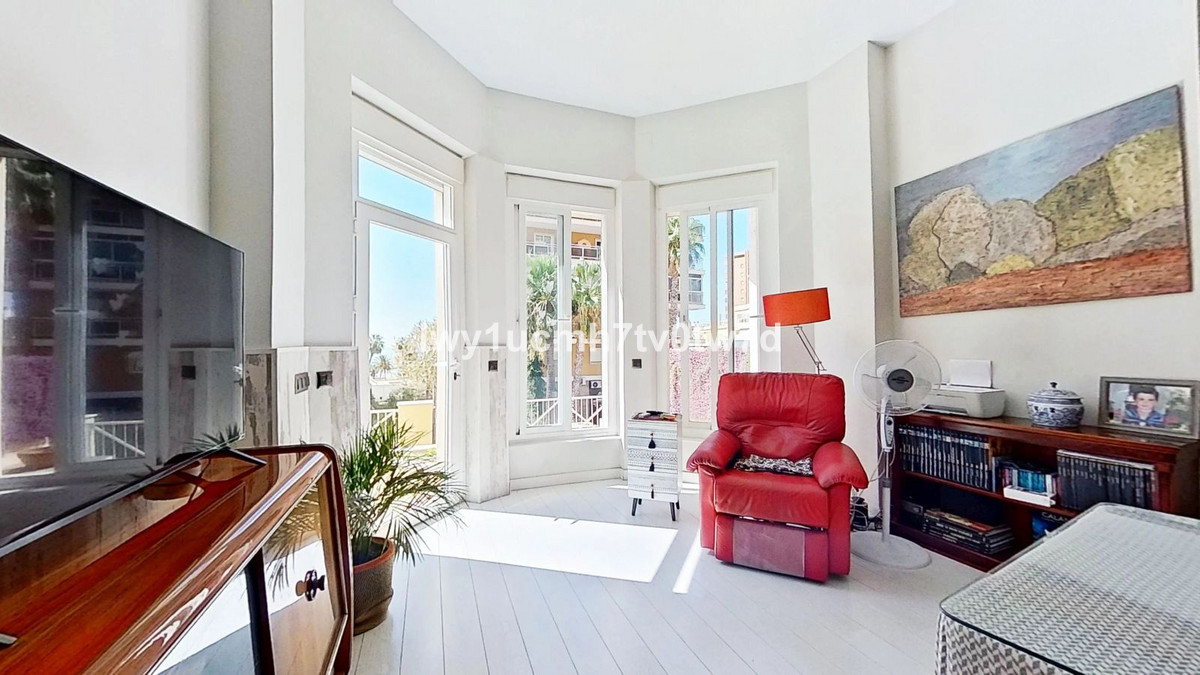 ec180a70f28b83e4192bb05e6574a6d9 - 22