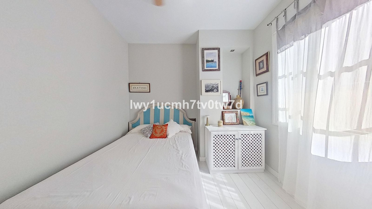 ec180a70f28b83e4192bb05e6574a6d9 - 29