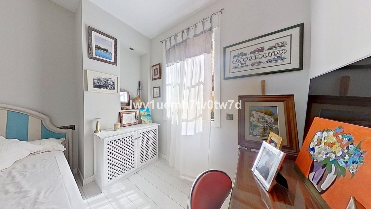 ec180a70f28b83e4192bb05e6574a6d9 - 30