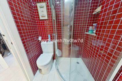 ec180a70f28b83e4192bb05e6574a6d9 - 31