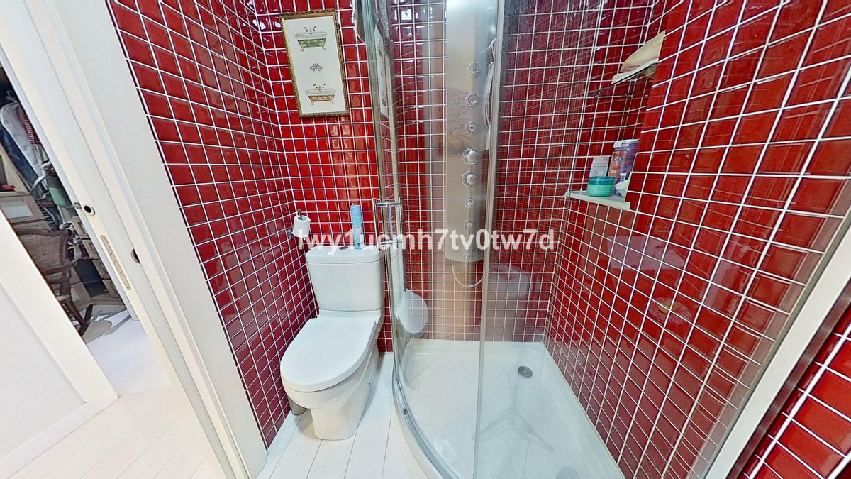 ec180a70f28b83e4192bb05e6574a6d9 - 31