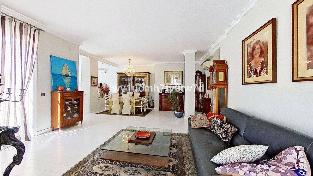 ec180a70f28b83e4192bb05e6574a6d9 - 4