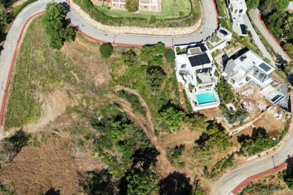 ec2e766c8838f3f64b99fbda6660cf6d - 2